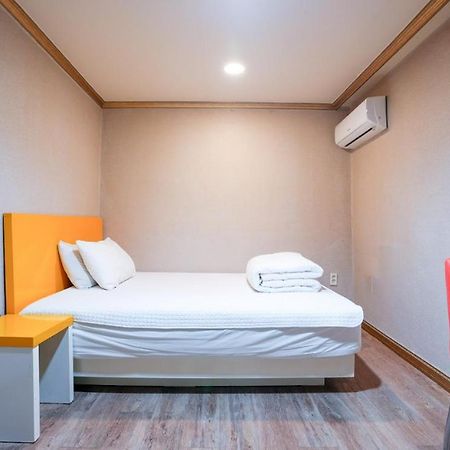 K Motel Daeyeon Ciudad Metropolitana de Busan Exterior foto