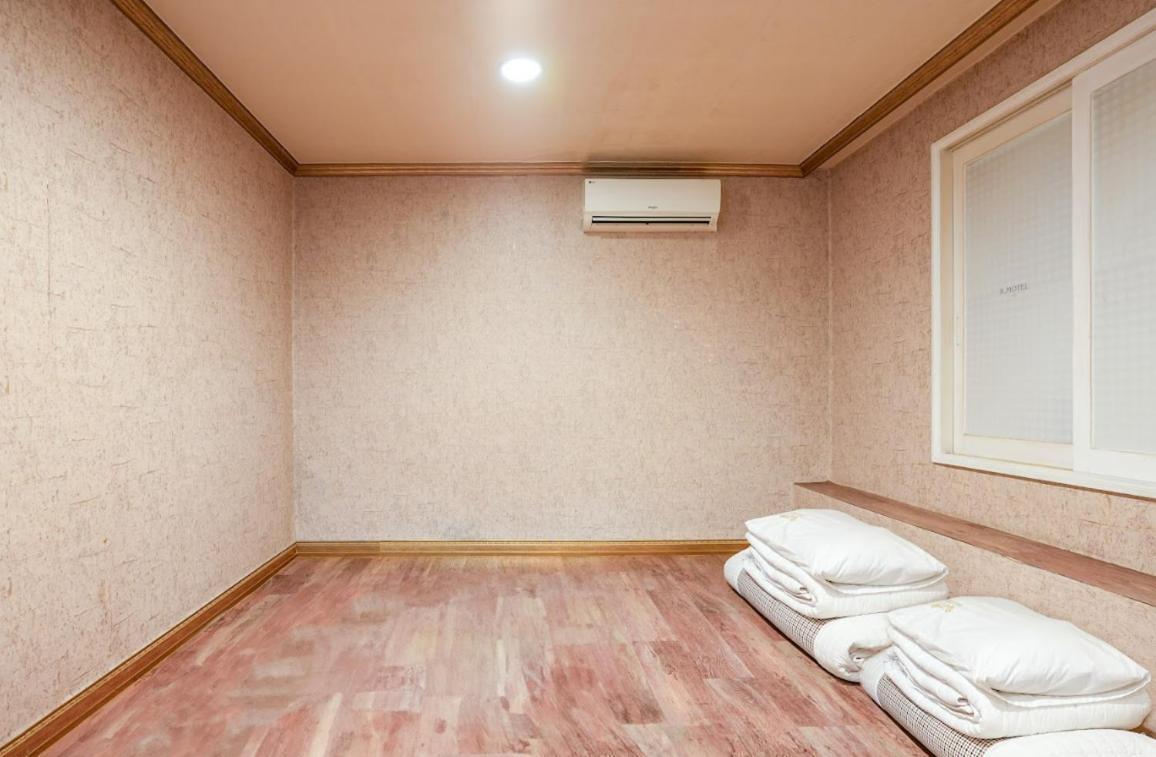K Motel Daeyeon Ciudad Metropolitana de Busan Exterior foto