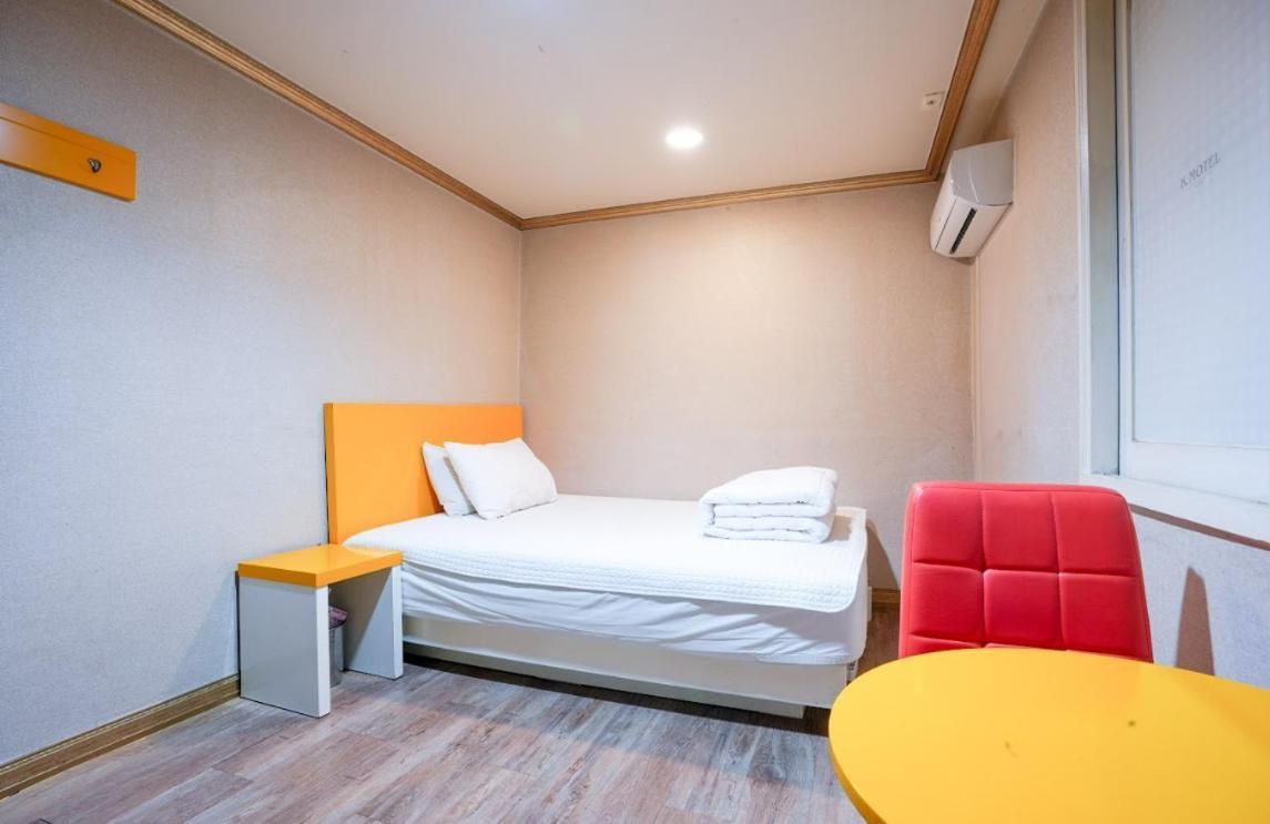 K Motel Daeyeon Ciudad Metropolitana de Busan Exterior foto