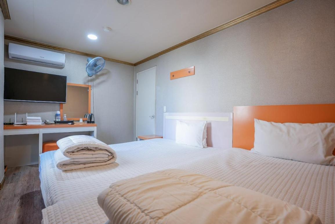 K Motel Daeyeon Ciudad Metropolitana de Busan Exterior foto
